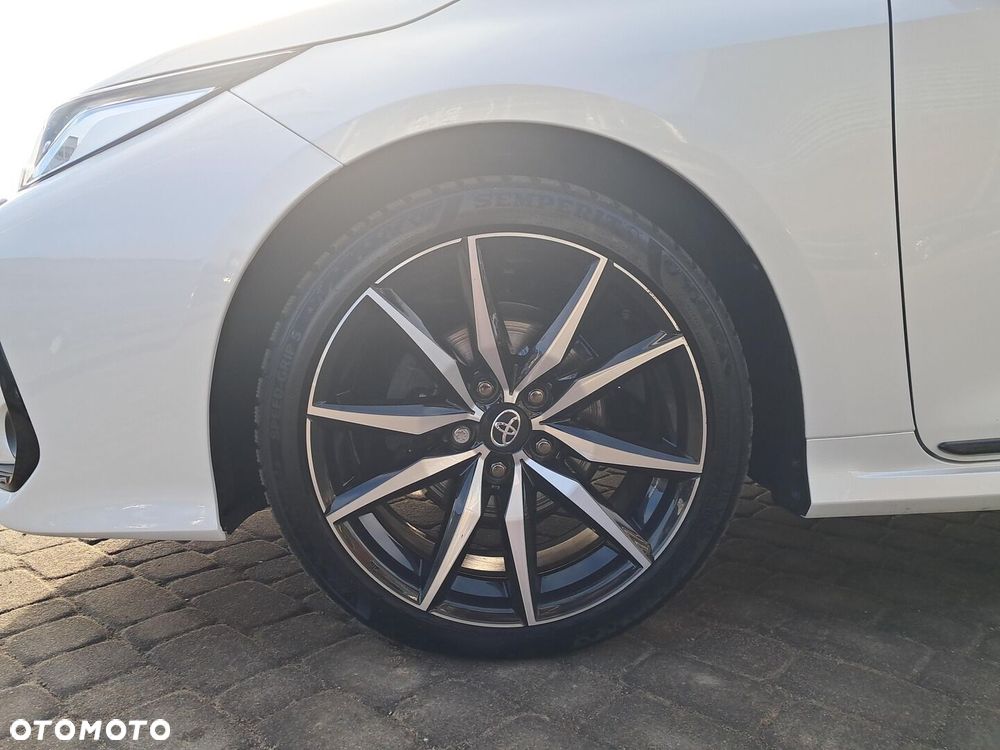 Toyota Corolla 1.8 Hybrid GR Sport Dynamic - 11