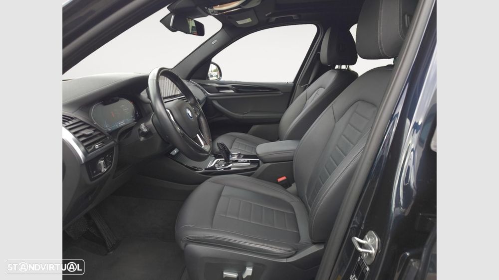 BMW iX3 Inspiring - 10