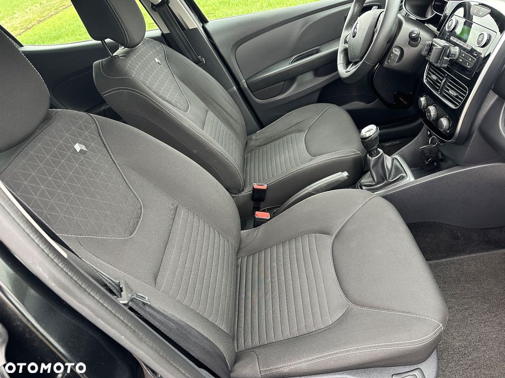 Renault Clio 1.2 16V 75 LIMITED - 22