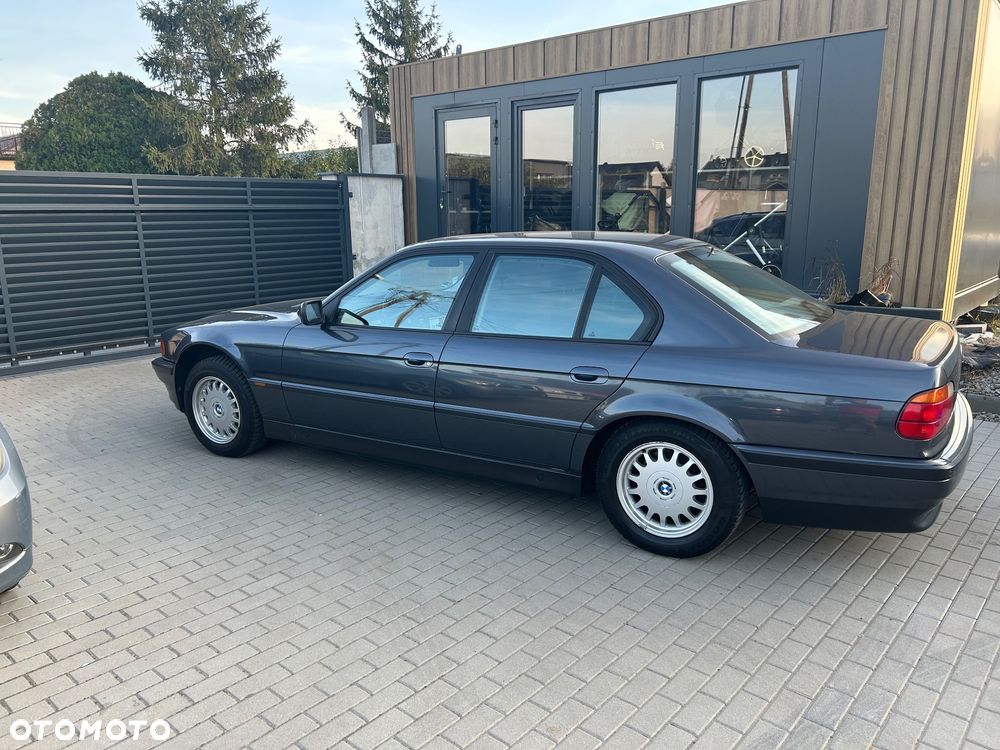 BMW Seria 7 1996 photo 4