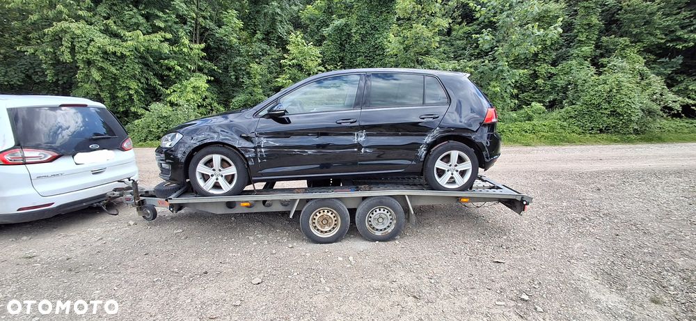 Volkswagen Golf 2.0 TDI BlueMotion Technology Lounge - 5