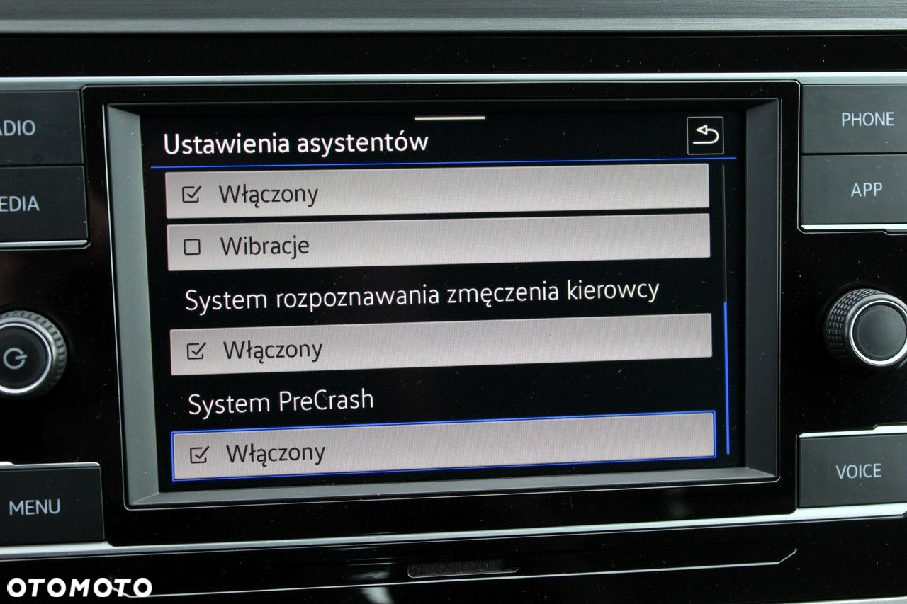 Volkswagen Passat 1.5 TSI EVO Essence - 25