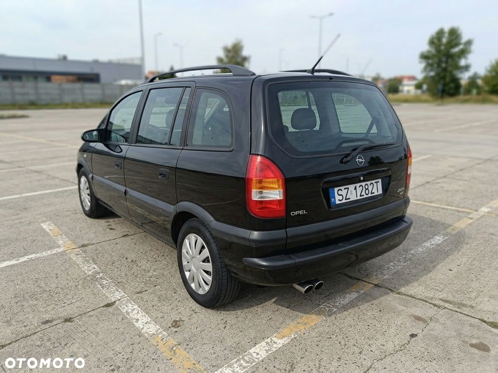 Opel Zafira - 4