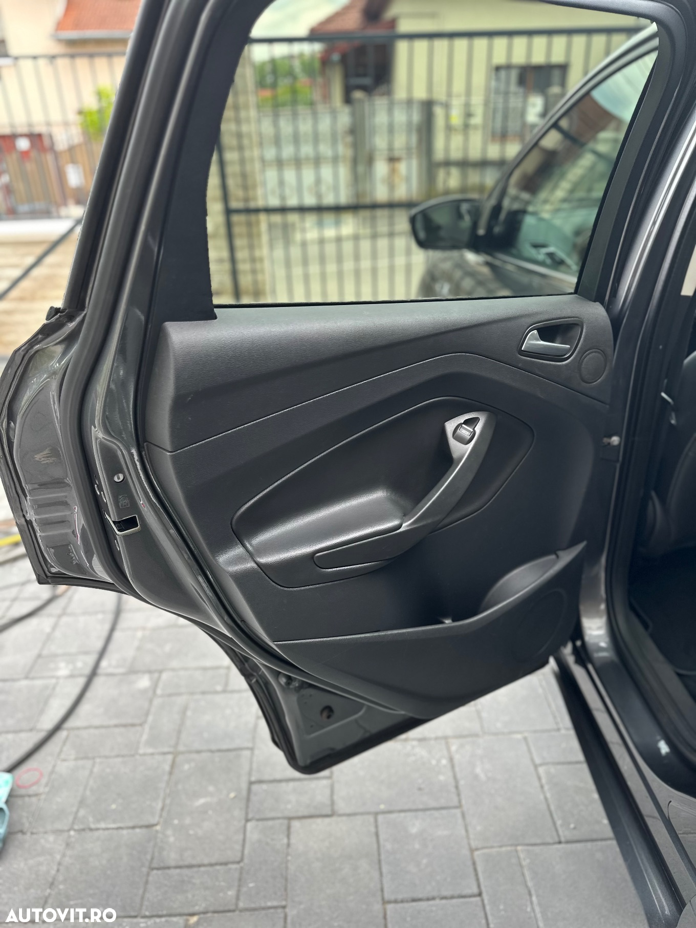 Ford Kuga 2.0 TDCi 4x4 Aut. Individual - 14