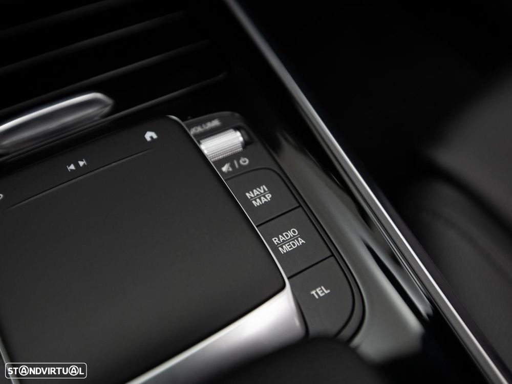 Mercedes-Benz GLA 250 e Progressive - 27