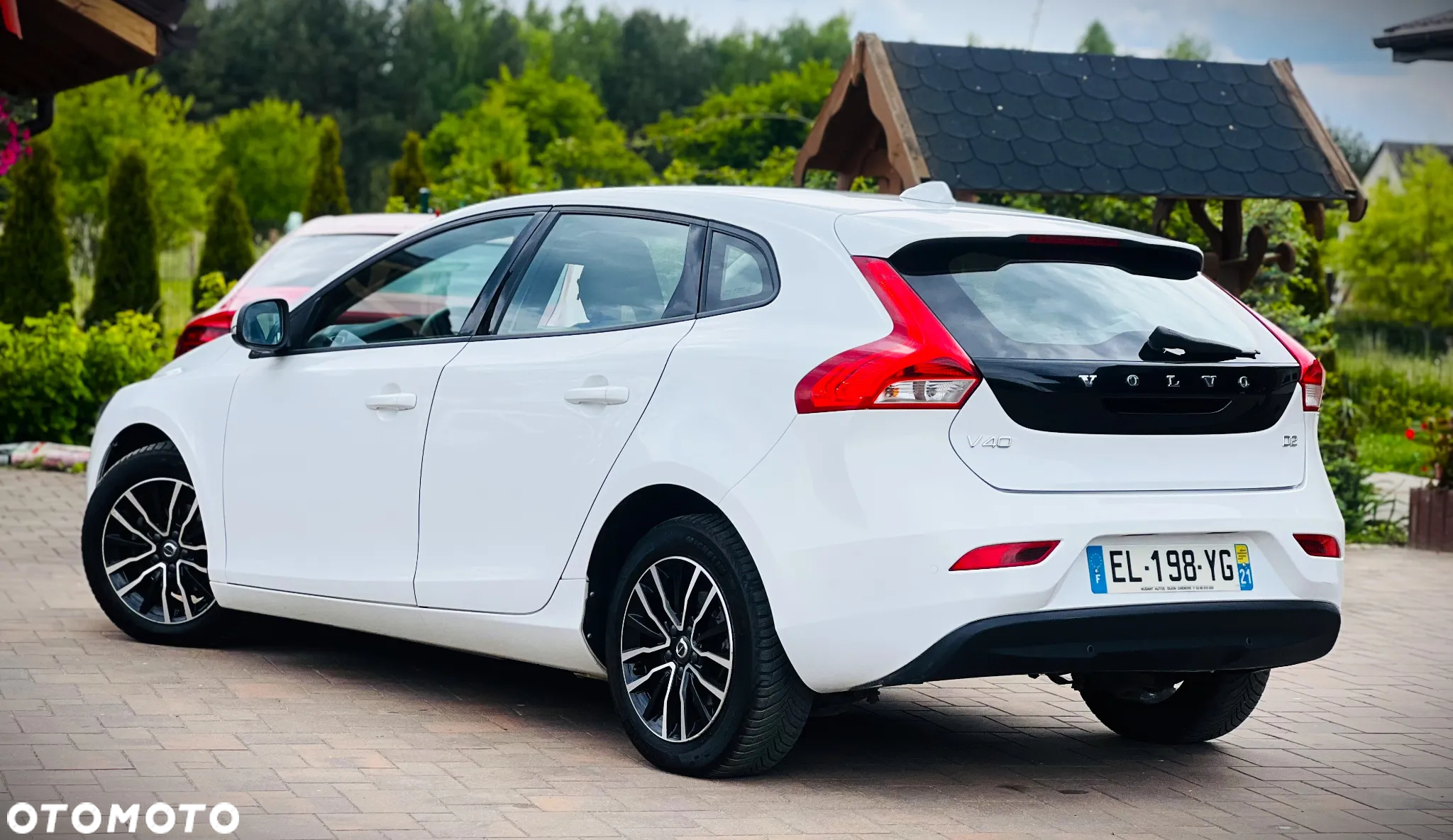 Volvo V40 D2 Drive-E Momentum - 4