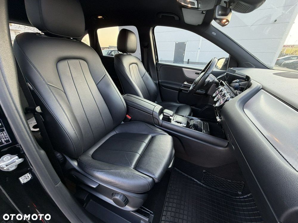 Mercedes-Benz Klasa B 200 d Progressive 8G-DCT - 36