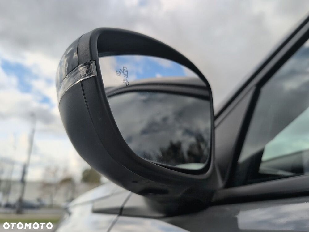 Peugeot 2008 1.2 PureTech Allure S&S EAT8 - 20