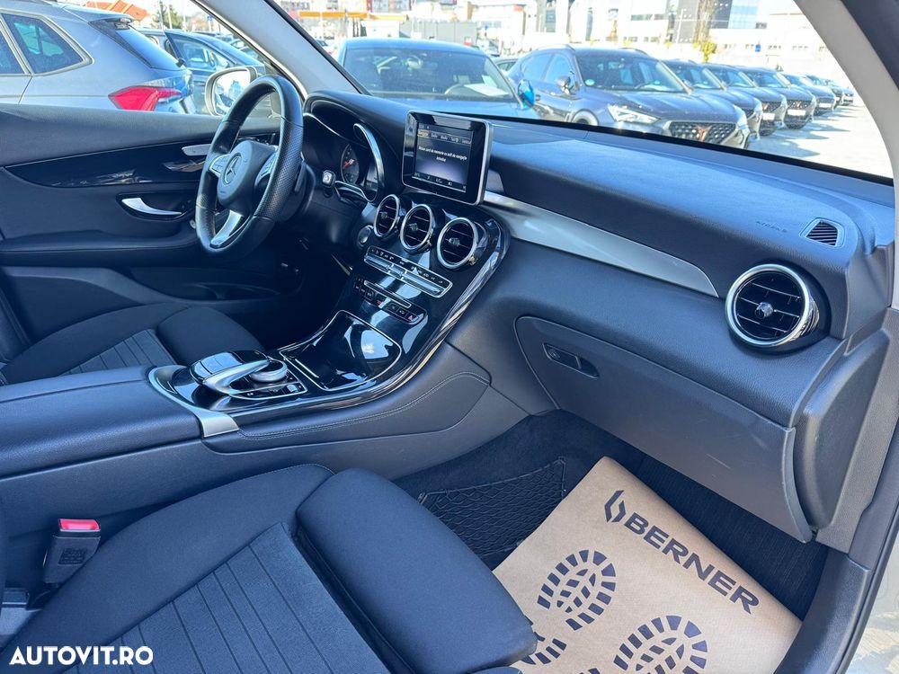 Mercedes-Benz GLC 220 d 4MATIC - 13