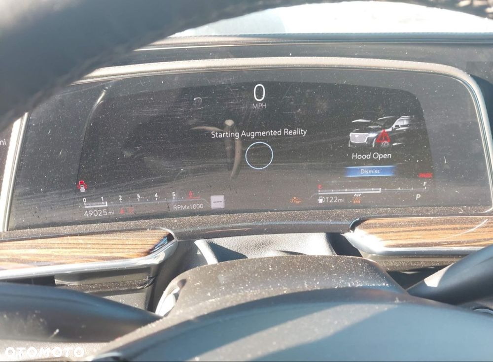 Cadillac Escalade - 11