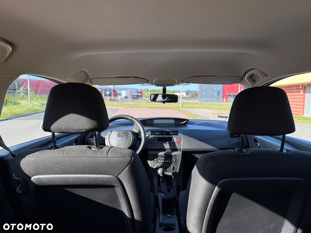 Citroën C4 1.4 16V Equilibre - 10