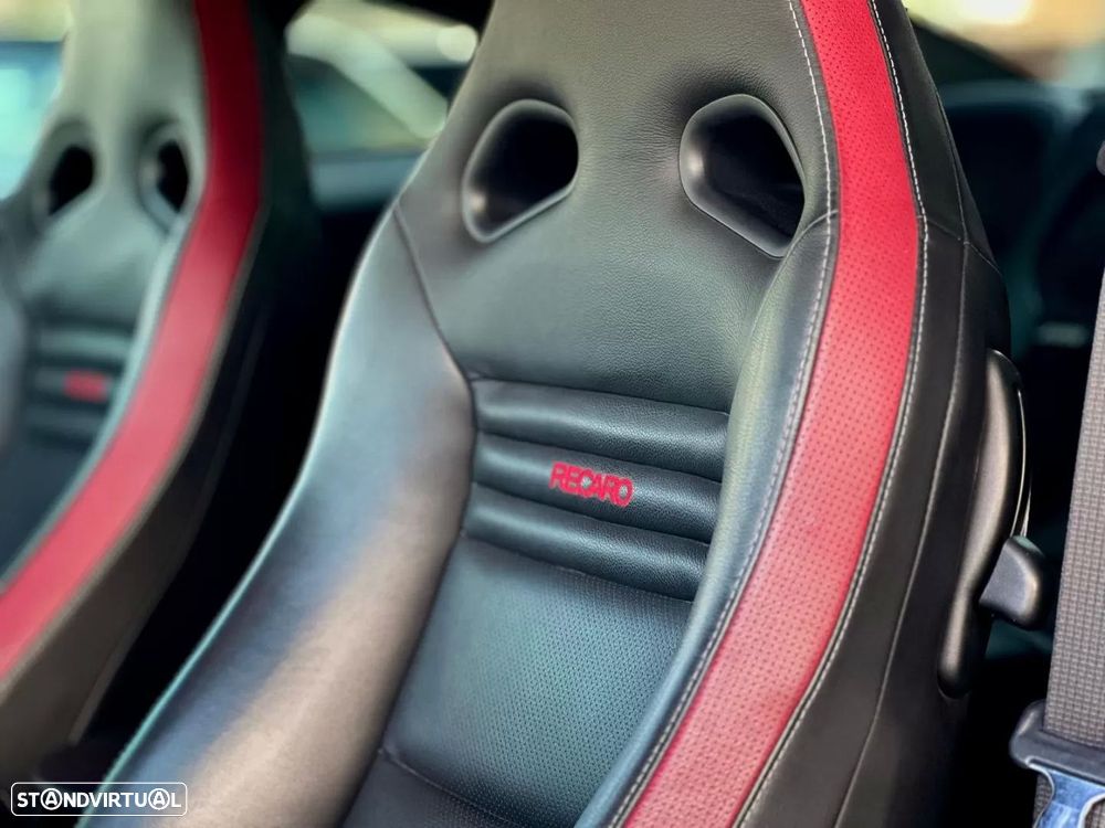 Nissan GT-R 3.8 V6 Black Edition - 17