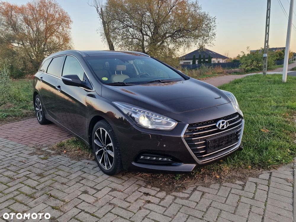 Hyundai i40 Kombi 1.7 CRDi DCT Premium - 28