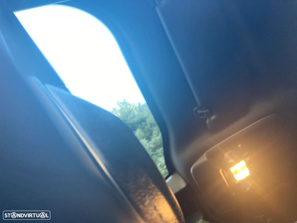 Peugeot 2008 1.5 BlueHDi Active Pack EAT8 - 28