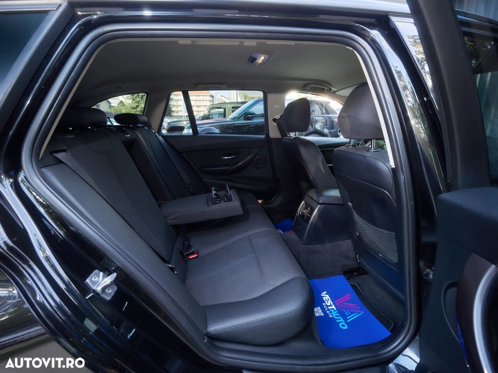 BMW Seria 3 318d Aut. Blue Performance Luxury Line - 28