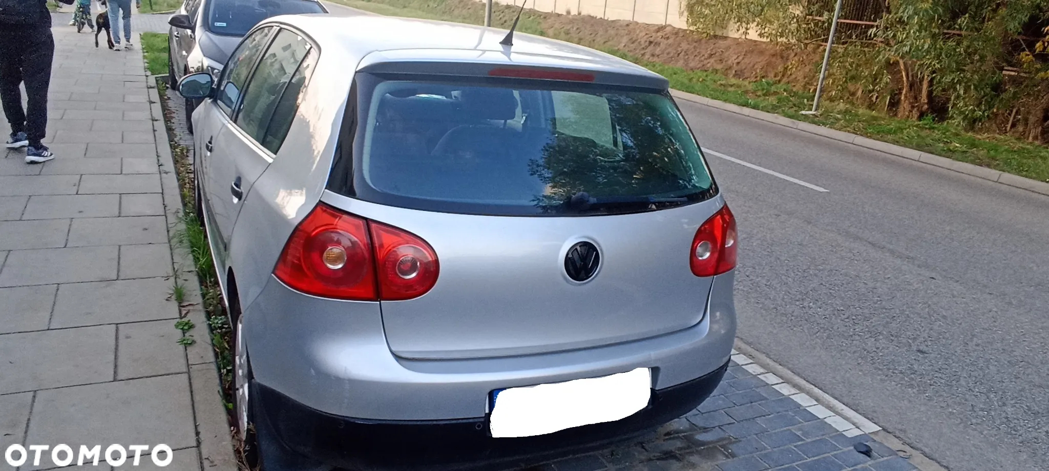 Volkswagen Golf V 1.6 FSI Comfortline - 2