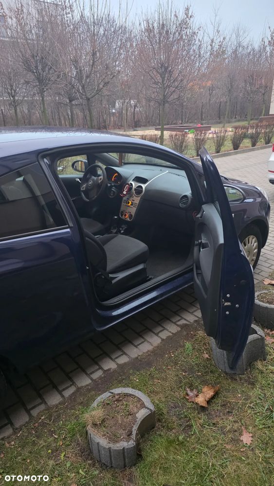 Opel Corsa 1.0 12V Essentia - 11