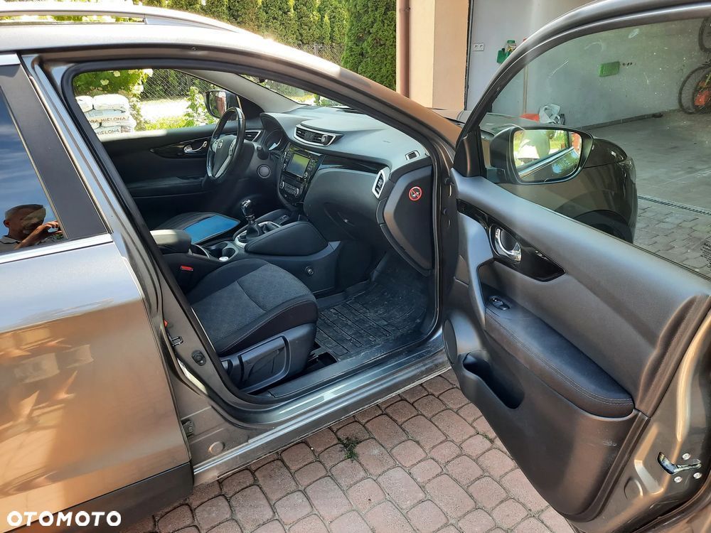 Nissan Qashqai 1.6 DIG-T N-Connecta - 6