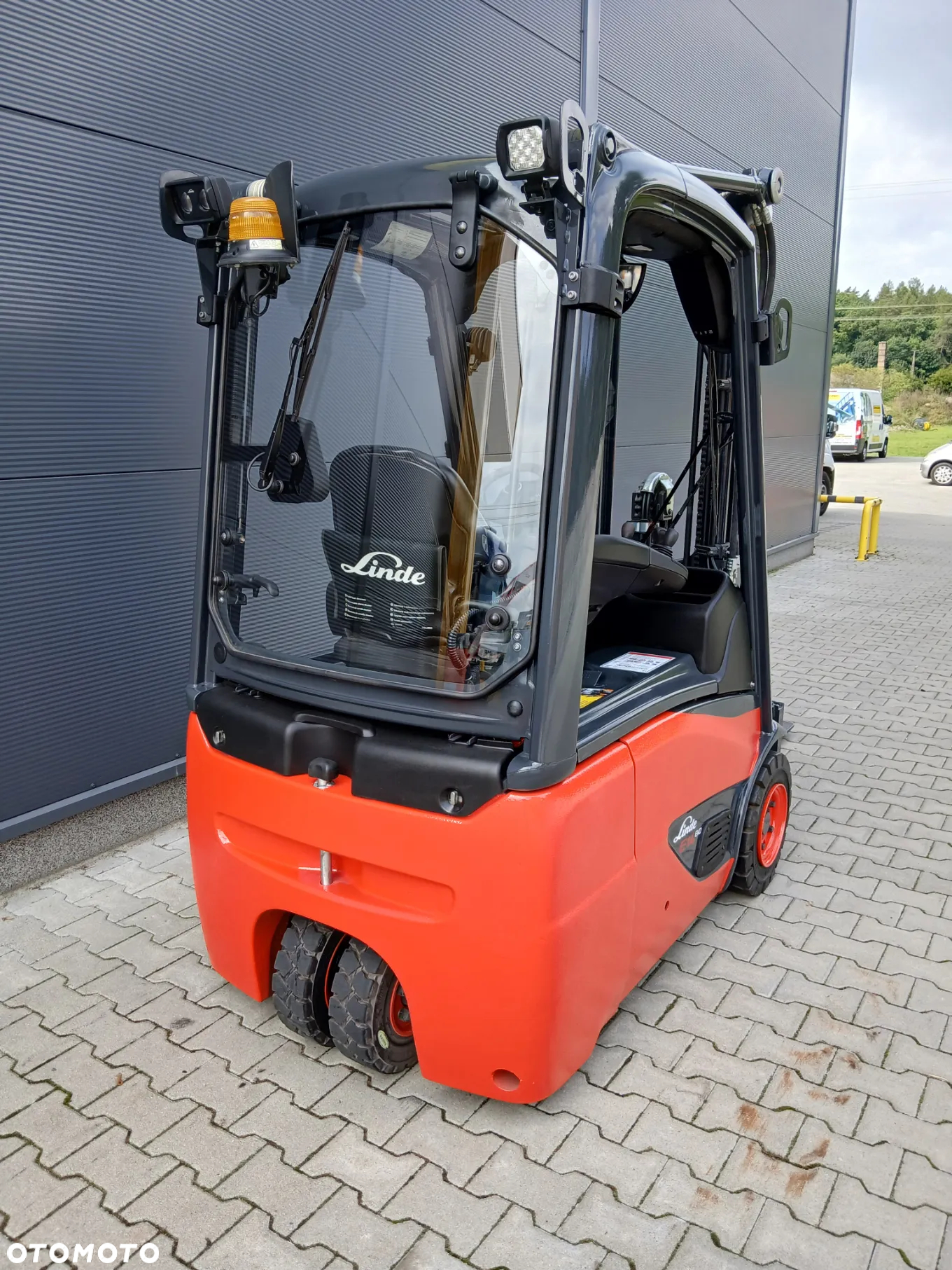 Linde E14-02 - 6