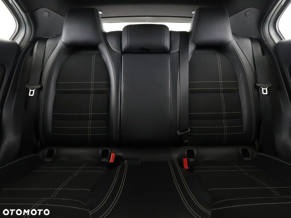 Mercedes-Benz Klasa A 180 CDI (BlueEFFICIENCY) Urban - 19