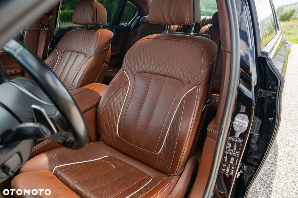 BMW Seria 7 750Ld xDrive - 21