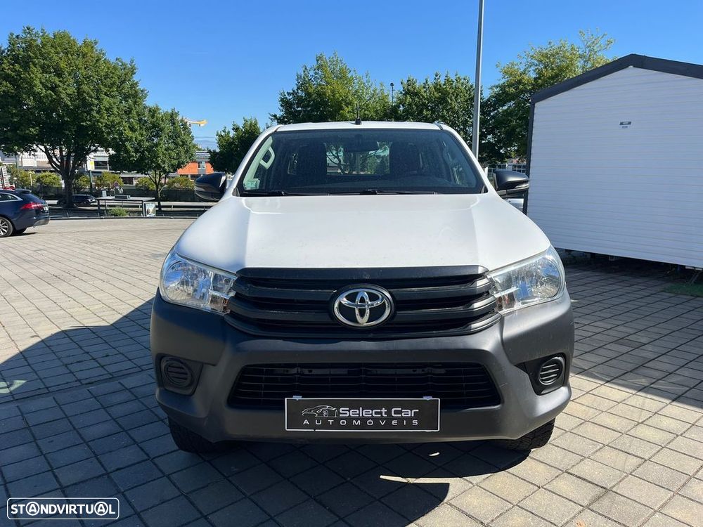 Toyota Hilux 2.4 D-4D 2WD CE - 2