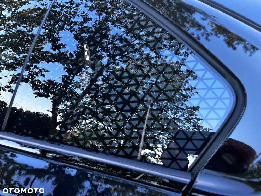 BMW Seria 7 740d xDrive - 14