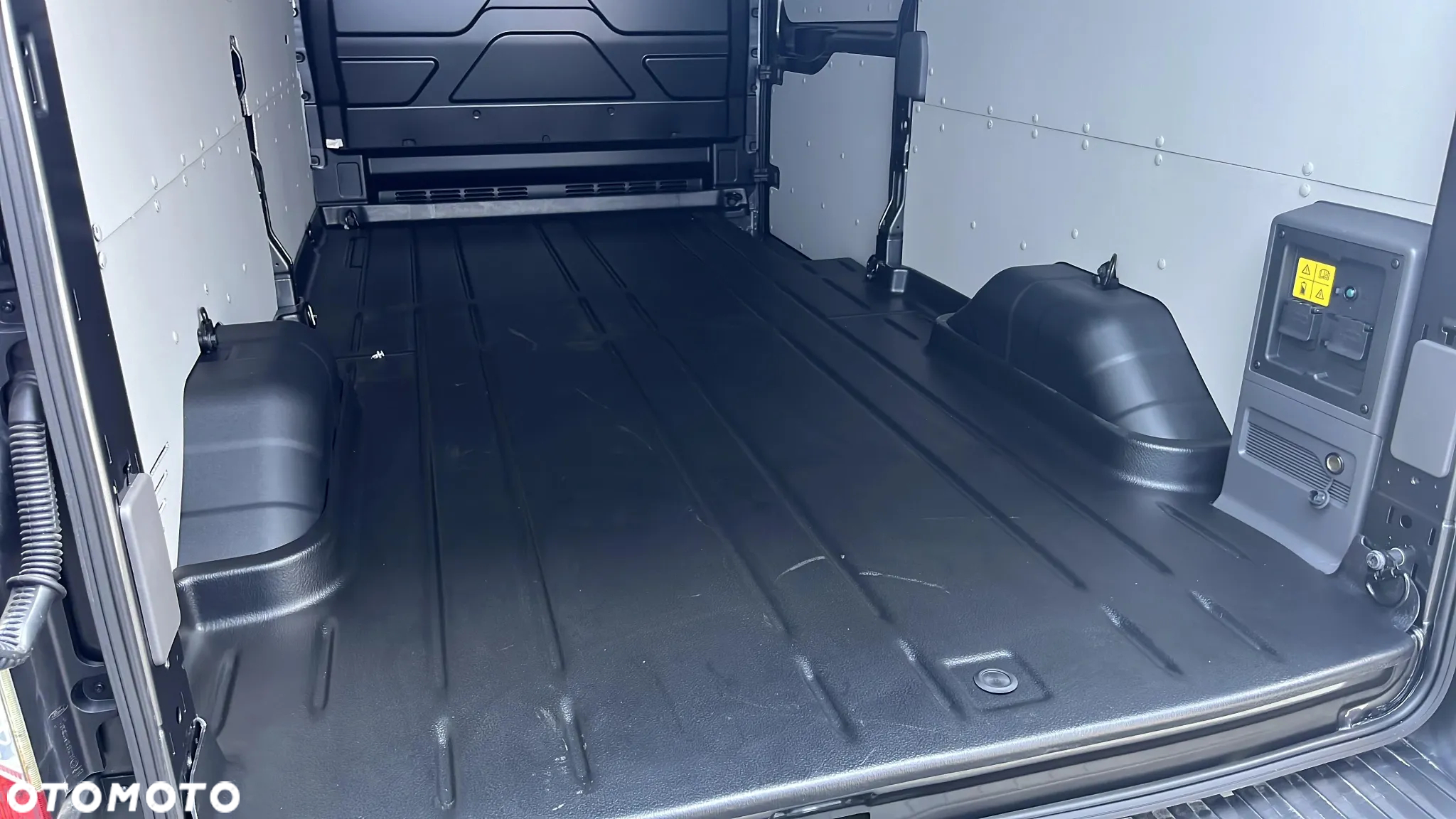 Ford E-Transit - 29