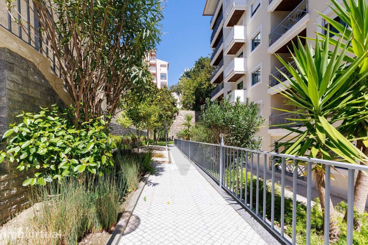 Apartamento T3 no Estoril - Grande imagem: 2/27