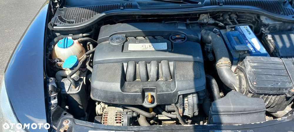 Skoda Octavia 1.6 Combi Ambiente - 8
