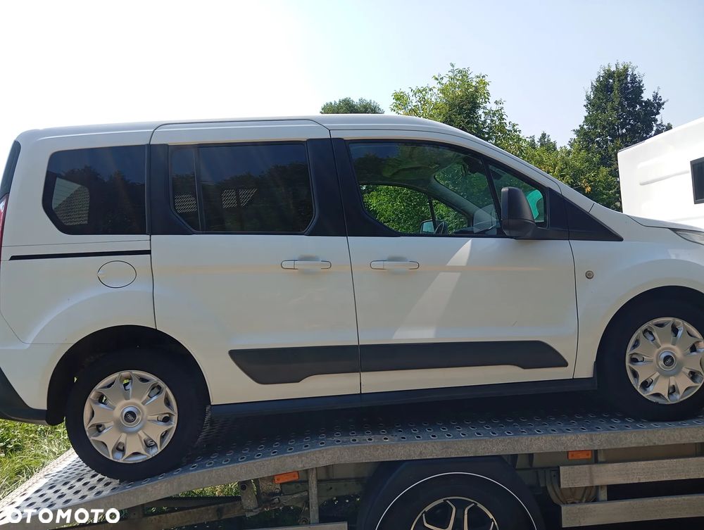 Ford Tourneo Connect - 3