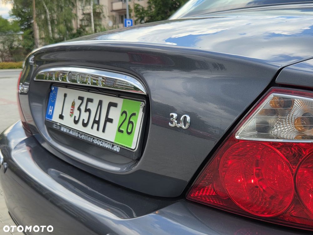 Jaguar S-Type - 14