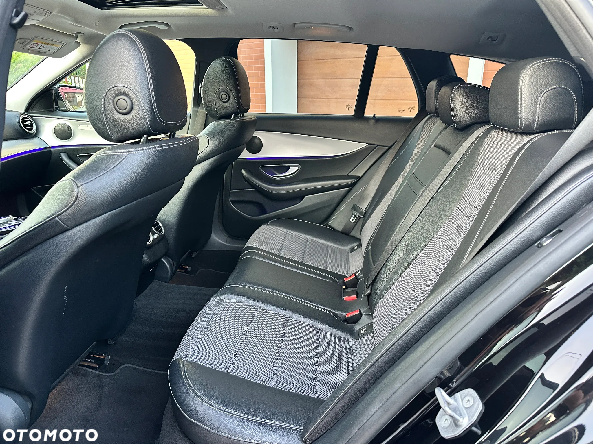 Mercedes-Benz Klasa E 220 d T 9G-TRONIC Avantgarde - 25