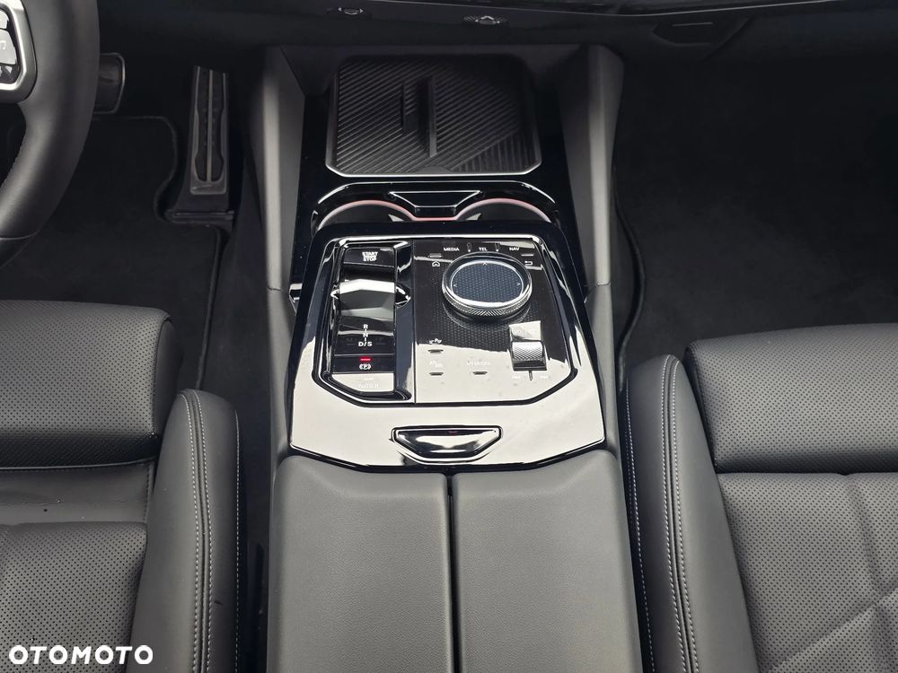 BMW Seria 5 520d xDrive mHEV M Sport - 18