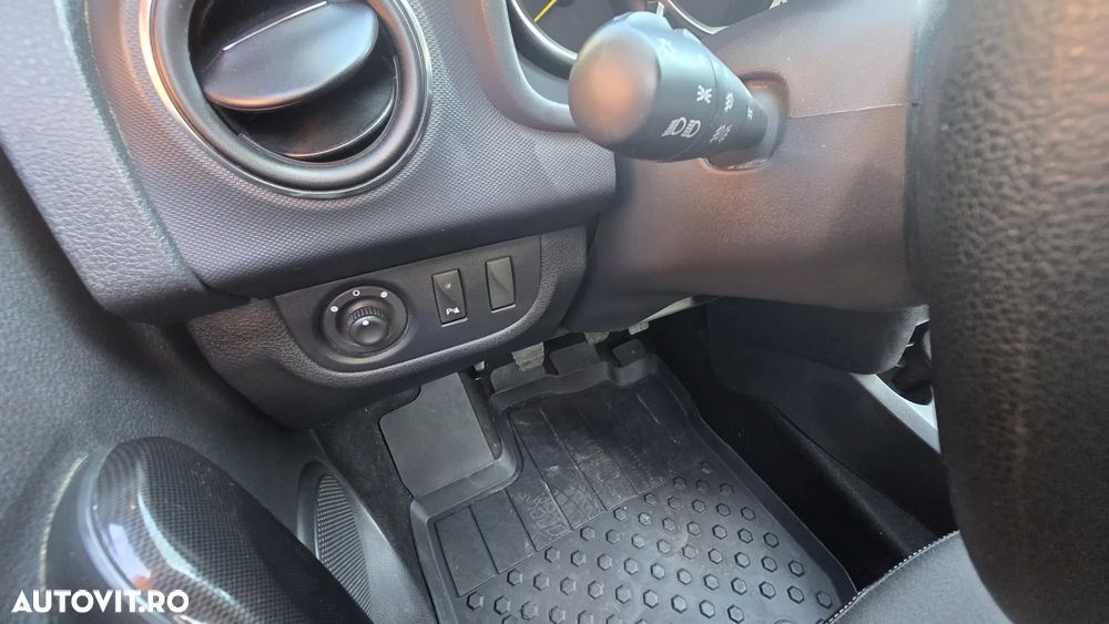 Dacia Logan 1.0 SCe Prestige - 5