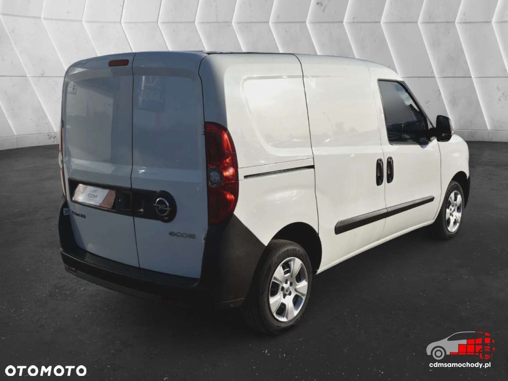 Opel COMBO - 10