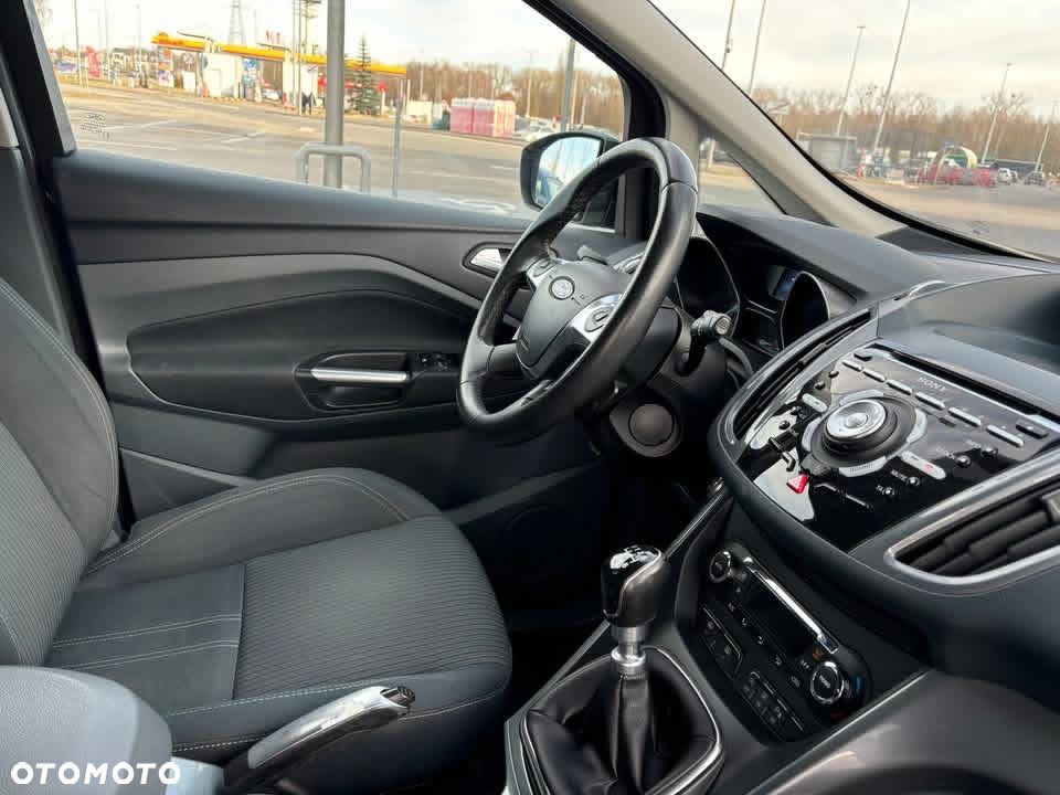 Ford C-MAX - 17