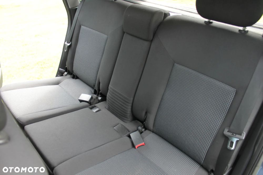 Opel Meriva - 19