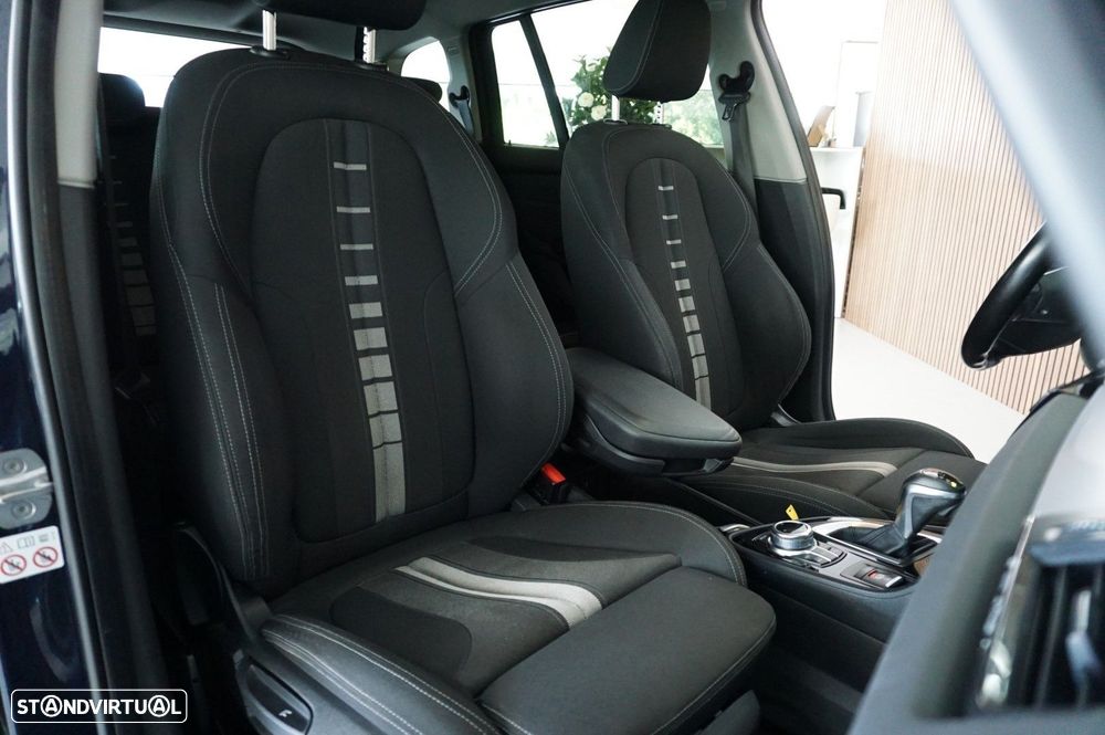 BMW 216 Active Tourer d Line Sport Auto - 18