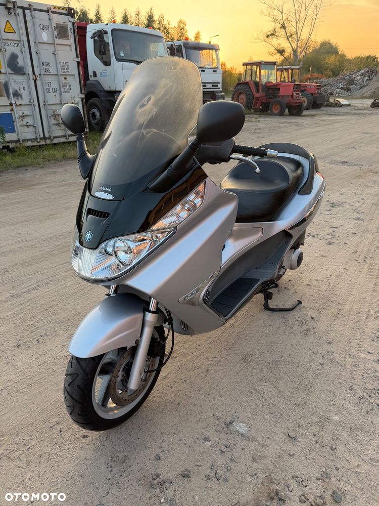 Piaggio X8 - 1