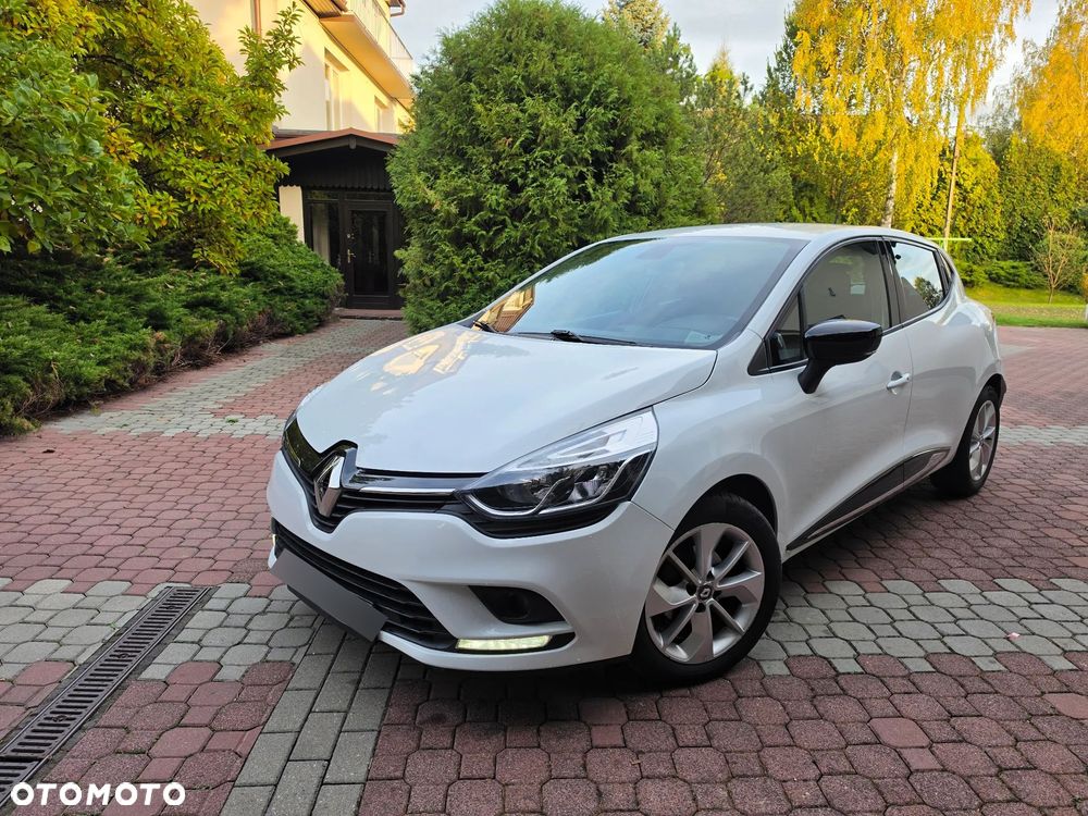 Renault Clio - 1
