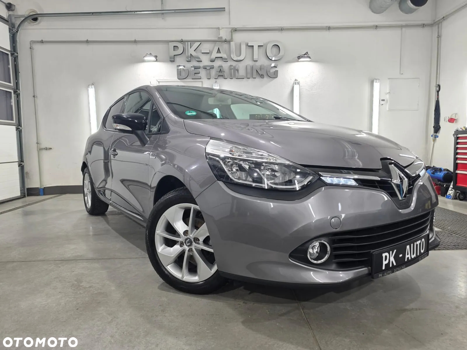 Renault Clio 1.2 16V 75 LIMITED - 7