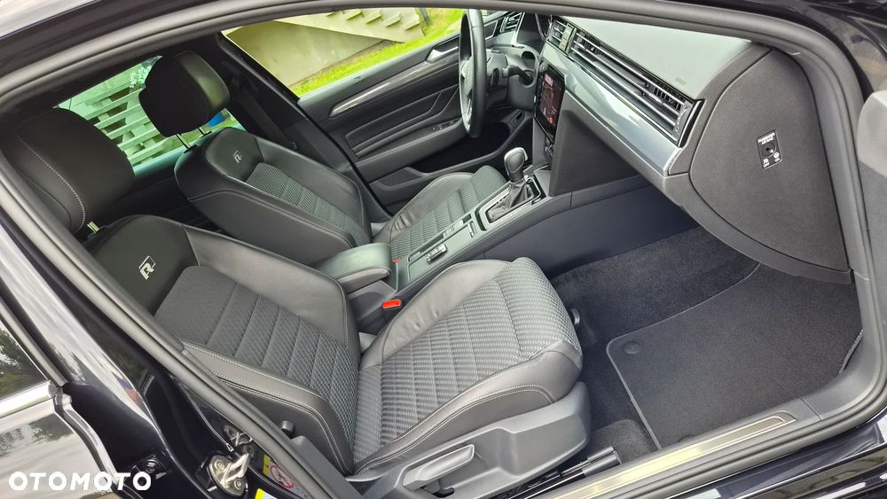 Volkswagen Passat - 27