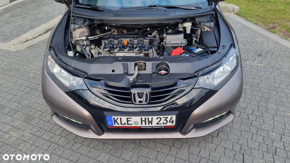 Honda Civic 1.8 i-VTEC Sport - 26