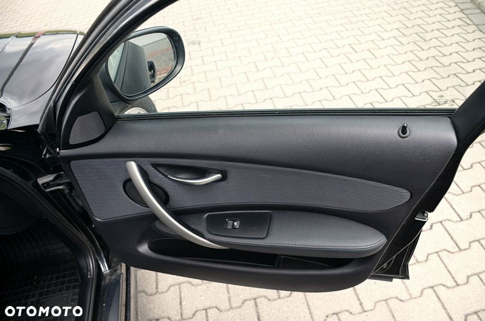 BMW Seria 1 - 21