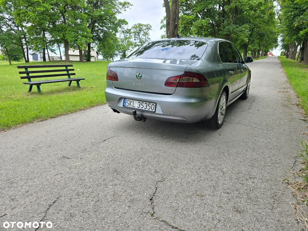 Skoda Superb 1.6 TDI Ambition - 5