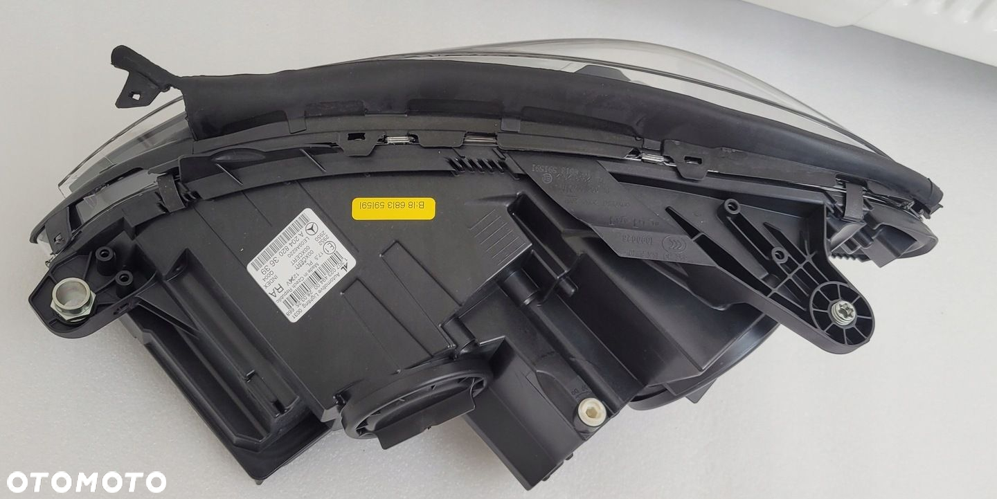 LAMPA PRAWA MERCEDES C-KLASA W204 ILS LIFT 2011- XENON A2048204439 NOWA - 8