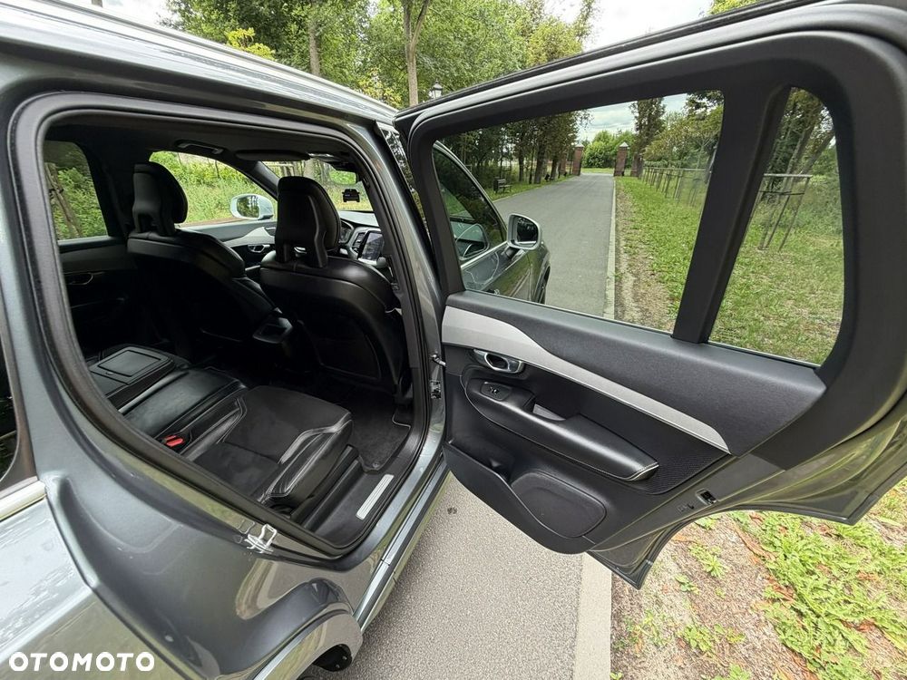 Volvo XC 90 - 32