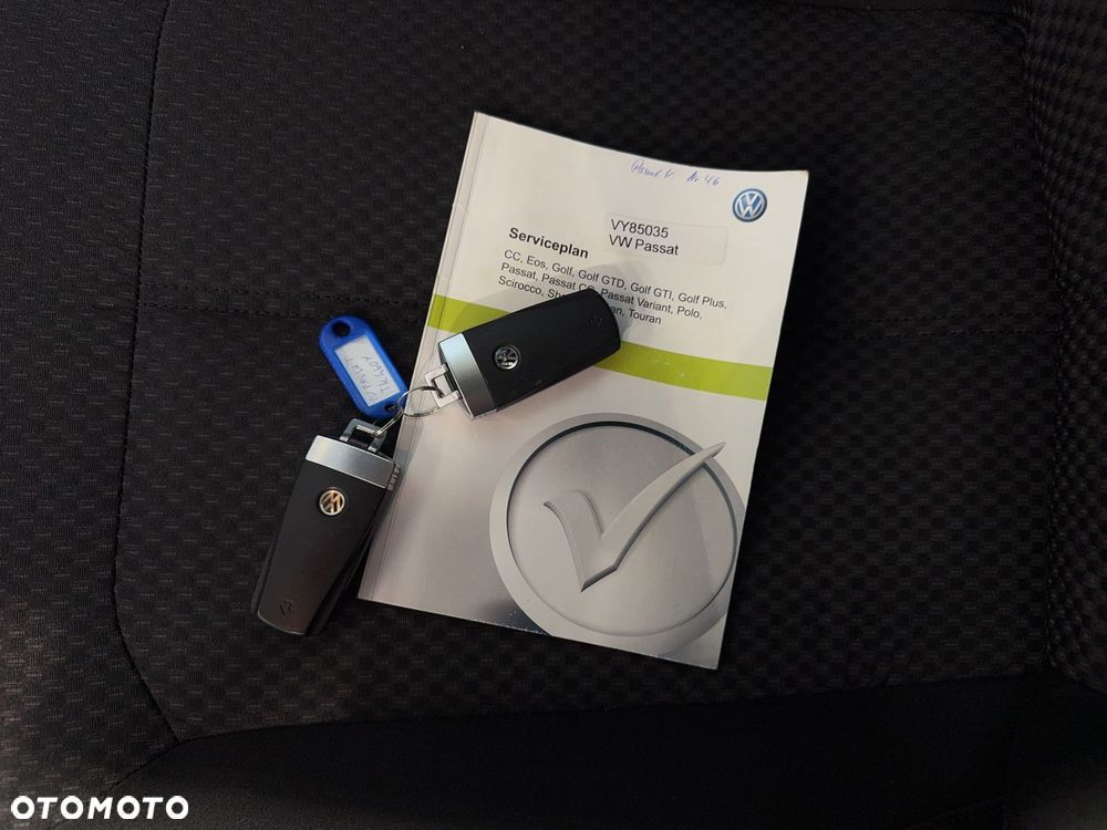 Volkswagen Passat Variant - 25