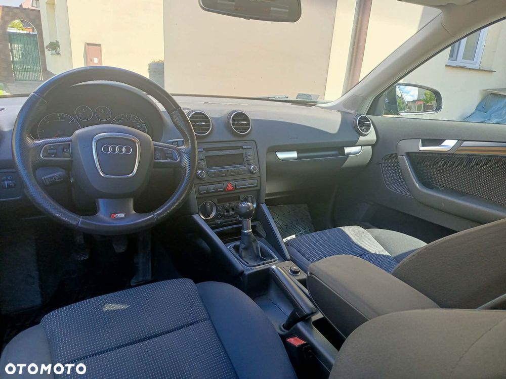 Audi A3 Sportback 2.0 TDI DPF Ambition - 5